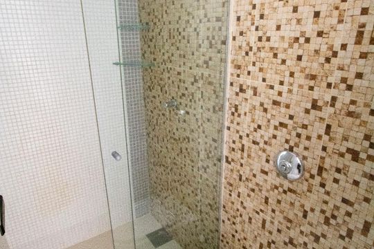 Banheiro de kitnet/studio à venda com 1 quarto, 40m² em Lourdes, Belo Horizonte