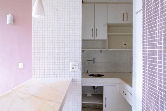Cozinha de kitnet/studio à venda com 1 quarto, 40m² em Lourdes, Belo Horizonte