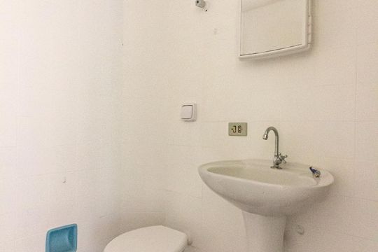 Banheiro de apartamento à venda com 2 quartos, 58m² em Butantã, São Paulo