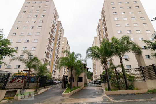 Fachada do bloco de apartamento para alugar com 2 quartos, 64m² em Vila Rio, Guarulhos