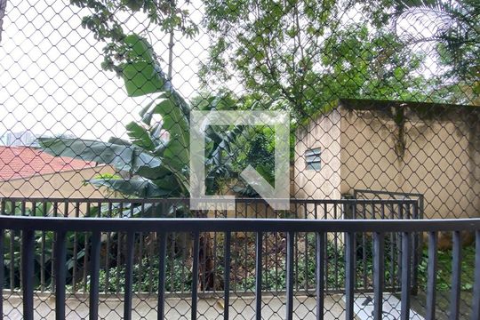 Vista da sacada de apartamento para alugar com 2 quartos, 64m² em Vila Rio, Guarulhos