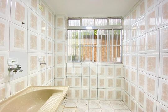 Área de Serviço de apartamento para alugar com 2 quartos, 64m² em Vila Rio, Guarulhos