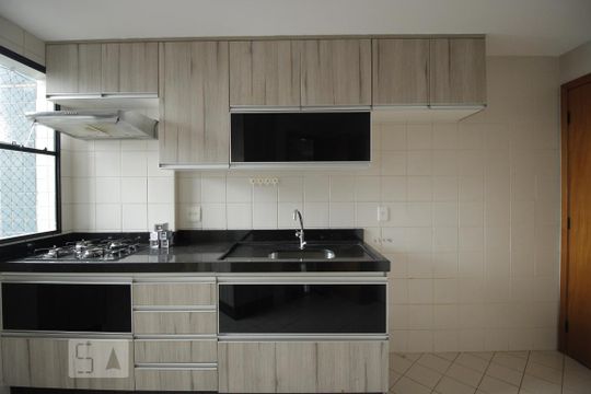 Cozinha de apartamento para alugar com 3 quartos, 80m² em Águas Claras, Brasília