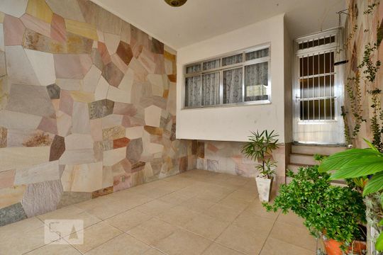 Garagem de casa à venda com 3 quartos, 100m² em Perdizes, São Paulo