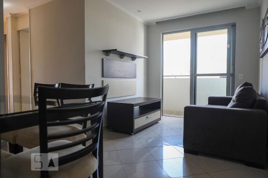 Sala de apartamento à venda com 3 quartos, 64m² em Jardim Textil, São Paulo