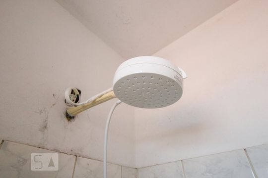 Banheiro  de casa para alugar com 2 quartos, 100m² em Chácara Belenzinho, São Paulo