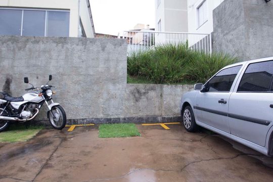 garagem de apartamento para alugar com 2 quartos, 45m² em Vila Carminha, Campinas