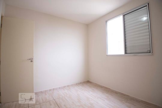 quarto1  de apartamento para alugar com 2 quartos, 45m² em Vila Carminha, Campinas
