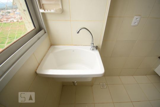 Área de Serviço de apartamento para alugar com 2 quartos, 55m² em Samambaia Sul (samambaia), Brasília