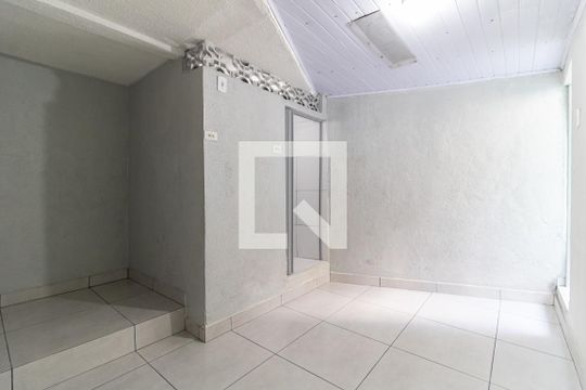Saleta de casa para alugar com 1 quarto, 40m² em Vila Natália, São Paulo