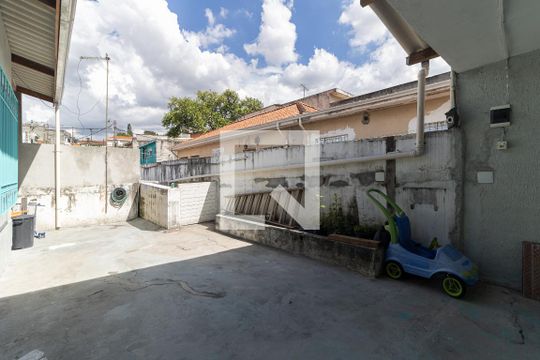 Quintal de casa para alugar com 1 quarto, 40m² em Vila Natália, São Paulo