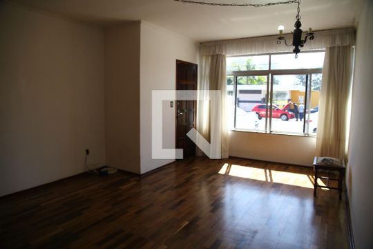 Sala de casa à venda com 3 quartos, 400m² em Nova Petrópolis, São Bernardo do Campo
