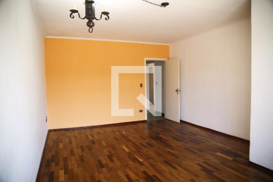 Casa à venda com 3 quartos, 400m² em Nova Petrópolis, São Bernardo do Campo