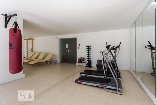 Academia de apartamento à venda com 2 quartos, 130m² em Itaim Bibi, São Paulo