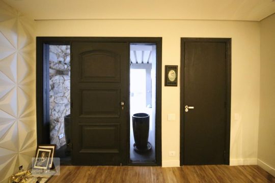 Porta de Entrada  de casa para alugar com 5 quartos, 500m² em Chácara Santo Antônio (zona Sul), São Paulo