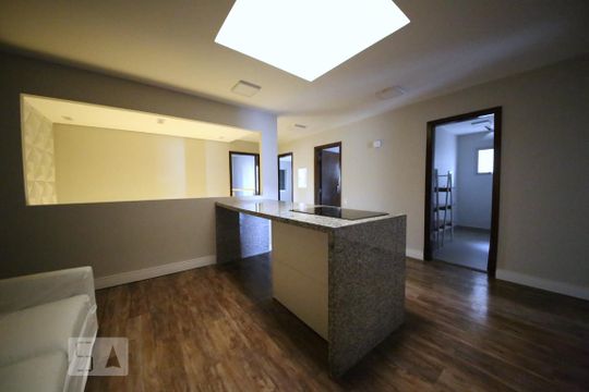 Sala  de casa para alugar com 5 quartos, 500m² em Chácara Santo Antônio (zona Sul), São Paulo
