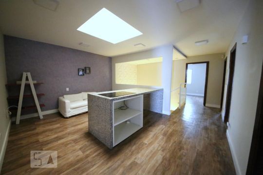 Casa para alugar com 5 quartos, 500m² em Chácara Santo Antônio (zona Sul), São Paulo