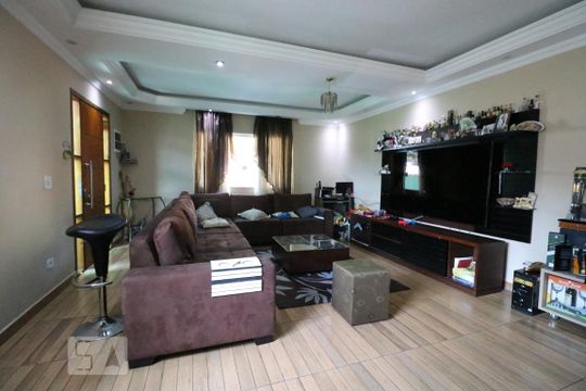 Casa à venda com 5 quartos, 182m² em Parque Monte Alegre, Taboão da Serra