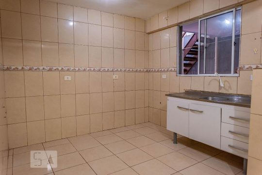 Cozinha de casa para alugar com 1 quarto, 40m² em Vila Cleonice, São Paulo