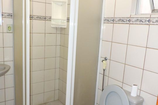 Banheiro - Box de apartamento para alugar com 1 quarto, 54m² em Carvoeira, Florianópolis