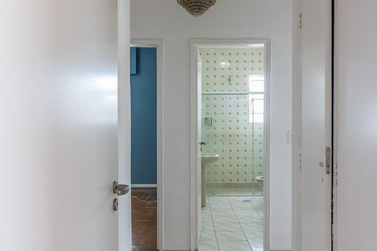 Corredor 2 de apartamento para alugar com 3 quartos, 203m² em Bela Vista, São Paulo