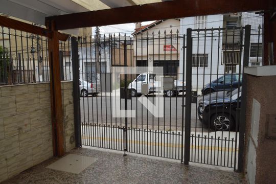 Garagem de casa para alugar com 2 quartos, 125m² em Ipiranga, São Paulo