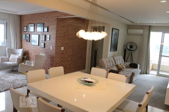 Apartamento para alugar com 2 quartos, 93m² em Ahú, Curitiba