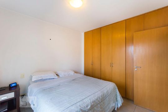 Quarto de apartamento à venda com 1 quarto, 48m² em Vila Nova Conceição, São Paulo