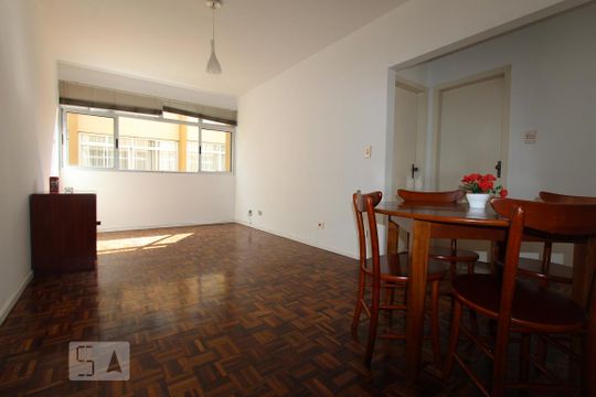 Apartamento à venda com 2 quartos, 55m² em Água Verde, Curitiba