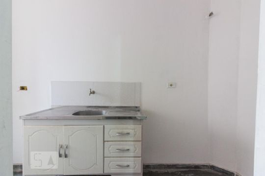 Cozinha de apartamento para alugar com 1 quarto, 30m² em Vila Pereira Barreto, São Paulo