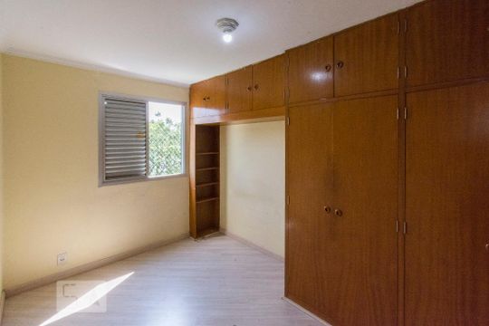 Quarto 1 de apartamento para alugar com 2 quartos, 58m² em Pestana, Osasco
