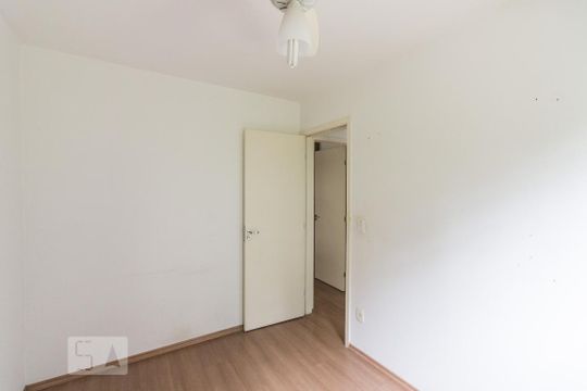 Quarto 1 de apartamento à venda com 2 quartos, 55m² em Vila Hebe, São Paulo