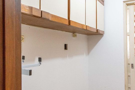 Cozinha de apartamento para alugar com 2 quartos, 60m² em Jardim Botânico, Porto Alegre