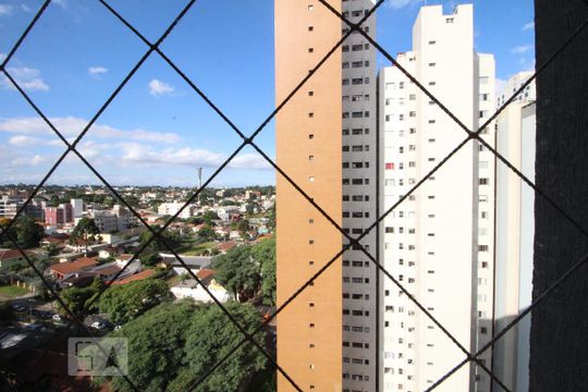 Apartamento para alugar com 2 quartos, 65m² em Bigorrilho, Curitiba
