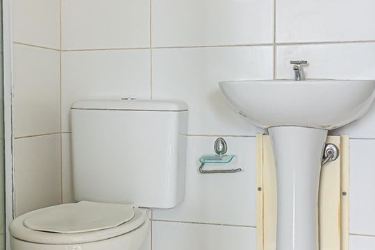 Banheiro de apartamento para alugar com 2 quartos, 45m² em Liberdade, São Paulo