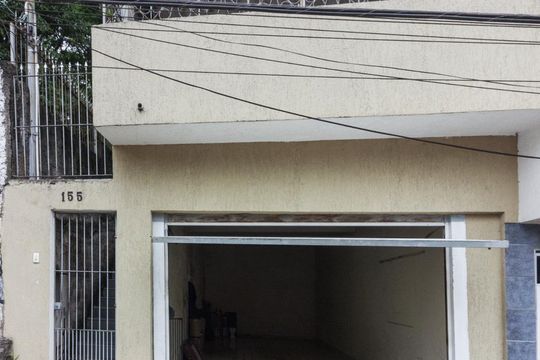 Fachada de casa à venda com 4 quartos, 255m² em Vila Amália (zona Norte), São Paulo