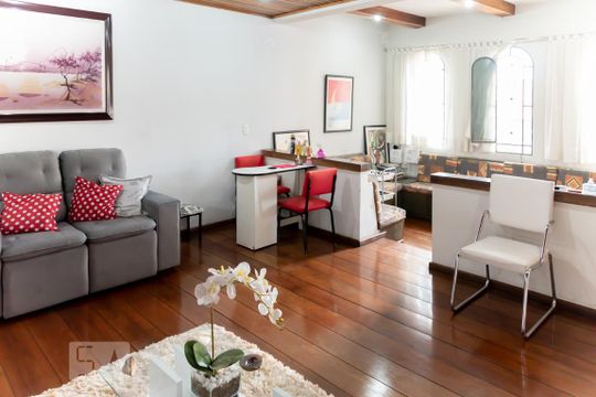 Casa 1 - Sala de casa à venda com 4 quartos, 220m² em Jardim Ana Rosa, São Paulo
