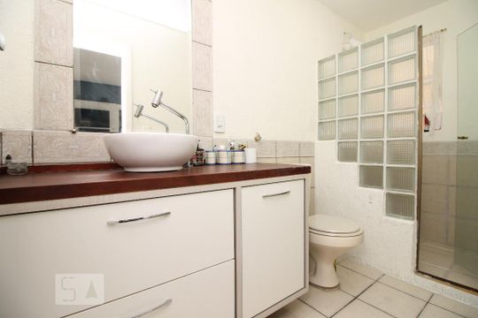 Banheiro Dormitorio 1  de apartamento à venda com 3 quartos, 145m² em Rio Branco, Porto Alegre