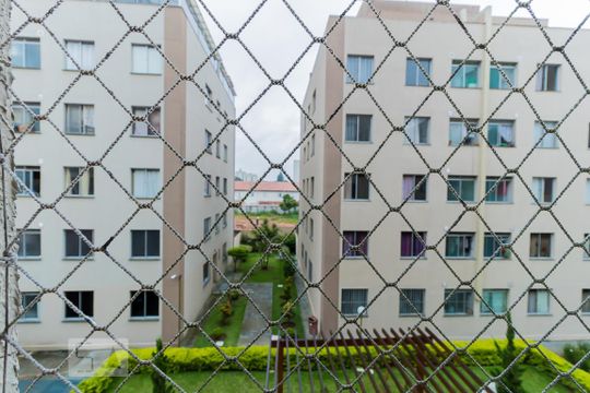 Vista do Quarto 2 de apartamento para alugar com 2 quartos, 59m² em Jardim São Nicolau, São Paulo