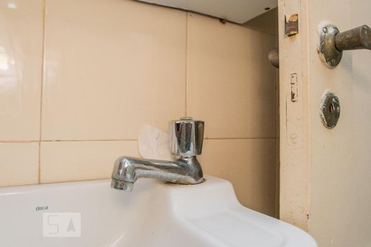 Banheiro de apartamento à venda com 1 quarto, 40m² em Glória, Rio de Janeiro