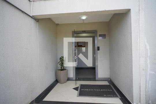 Fachada do bloco de apartamento para alugar com 2 quartos, 50m² em Protásio Alves, Porto Alegre