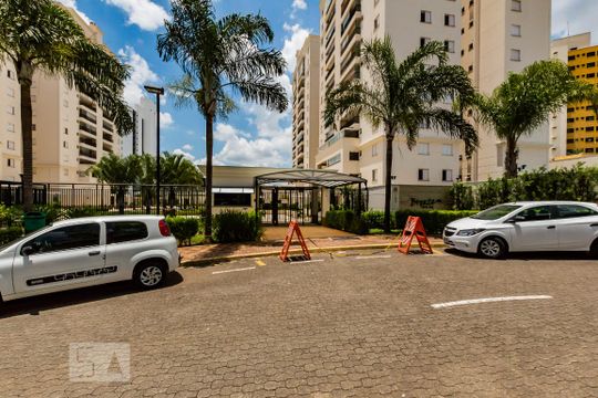 Fachada do Condomínio de apartamento para alugar com 3 quartos, 126m² em Vila Brandina, Campinas