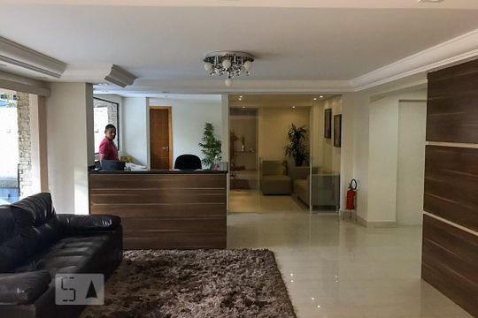 Área comum - Portaria de kitnet/studio para alugar com 1 quarto, 40m² em Batel, Curitiba