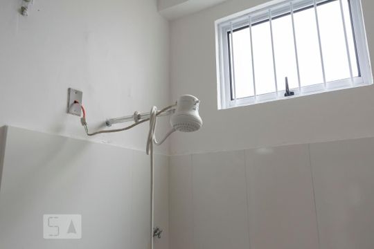 1o. Andar - Banheiro (Chuveiro) de casa para alugar com 2 quartos, 120m² em Vila Mariana, São Paulo
