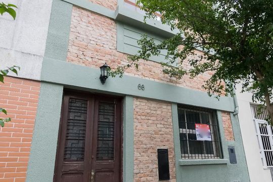 Fachada de casa para alugar com 2 quartos, 120m² em Vila Mariana, São Paulo