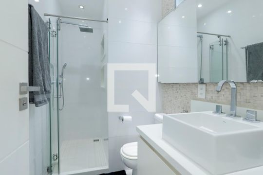 Banheiro - Suite de apartamento para alugar com 3 quartos, 95m² em Copacabana, Rio de Janeiro