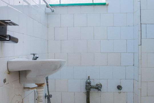 Banheiro de kitnet/studio à venda com 1 quarto, 16m² em Centro, Rio de Janeiro