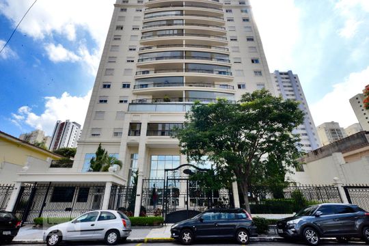 Fachada de apartamento à venda com 3 quartos, 138m² em Vila Ipojuca, São Paulo