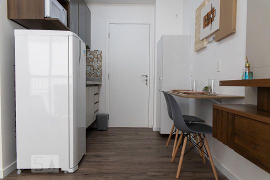 Sala / Cozinha de kitnet/studio à venda com 1 quarto, 28m² em Bela Vista, São Paulo