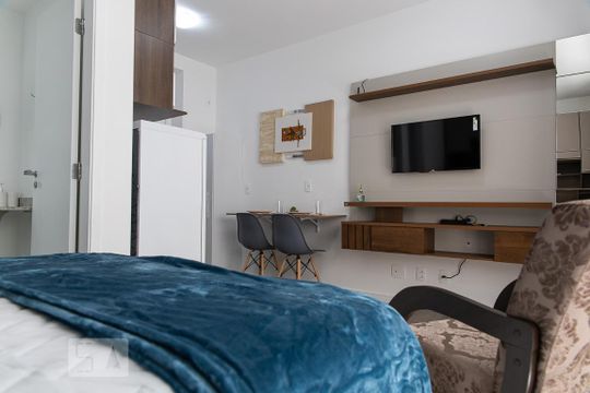 Quarto / Sala de kitnet/studio à venda com 1 quarto, 28m² em Bela Vista, São Paulo
